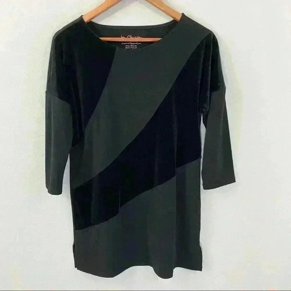 Chicos black 3/4 sleeve tunic w/mixed fabric - Picture 1 of 3